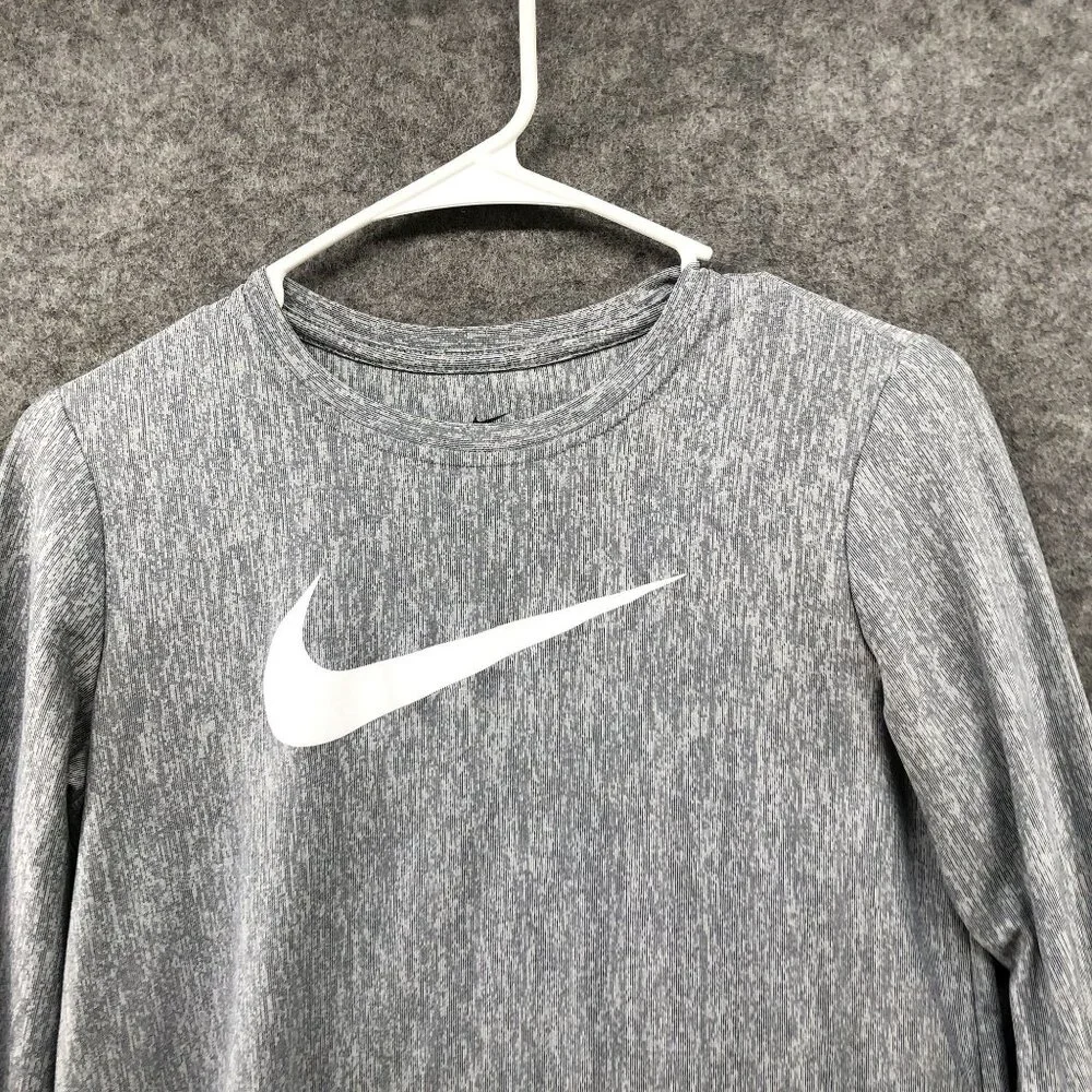 Nike Youth XL Long Sleeve Active T Shirt Gray Crewneck‎ Swoosh Logo Dri Fit